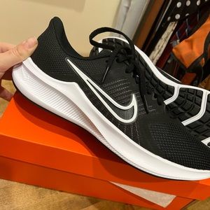 Mens Nike Downshifter 11
